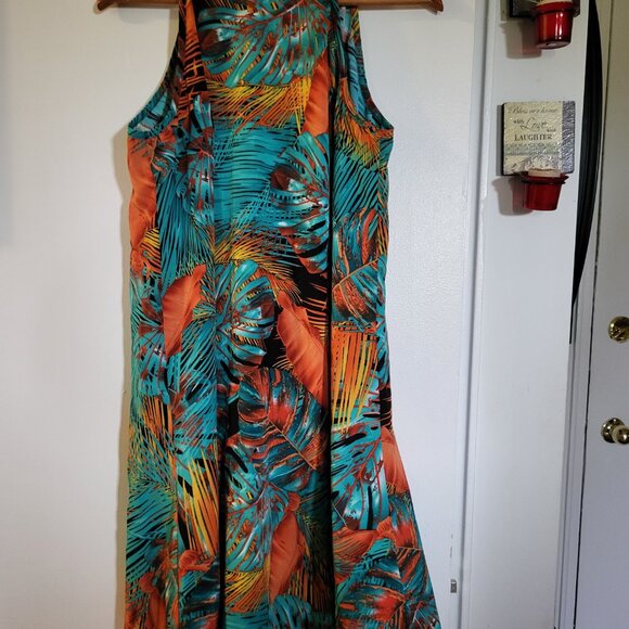 LADIES DRESS - Picture 2 of 2